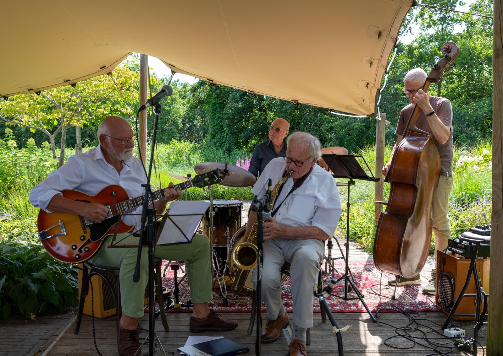 Swing Forever Jazz Quartet